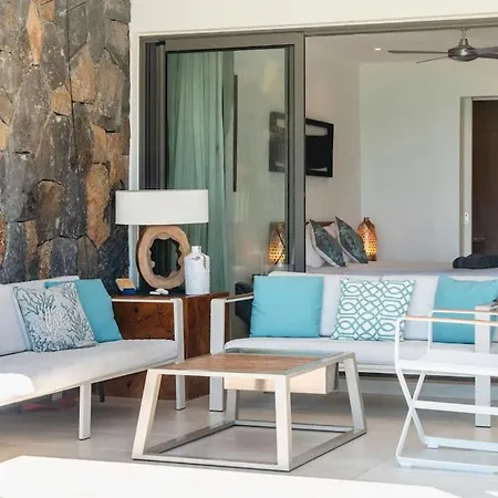 Aroma Beach - Luxury Beachfront Apartment Grand-Baie Exterior photo