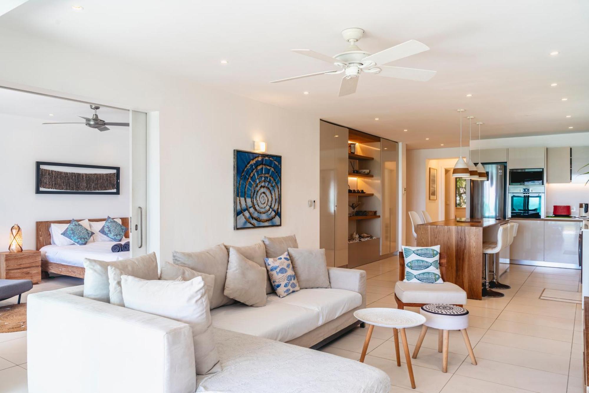 Aroma - Luxury Beachfront *