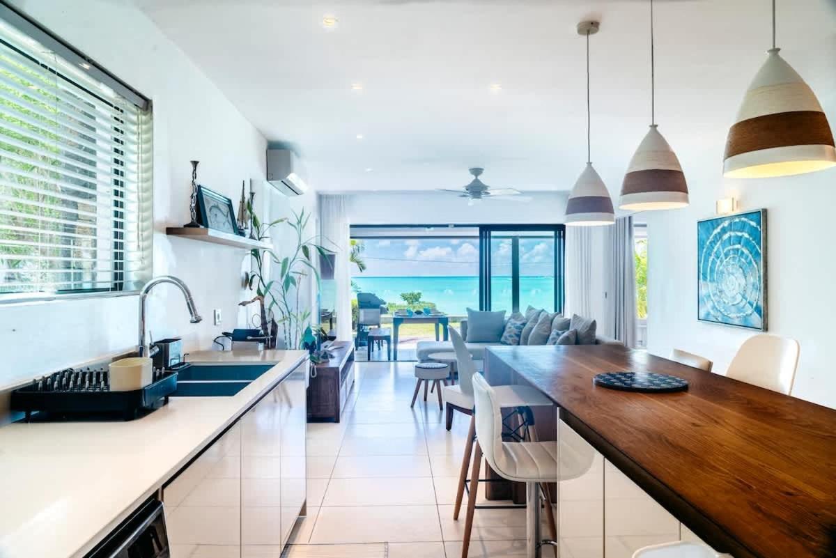 Aroma - Luxury Beachfront