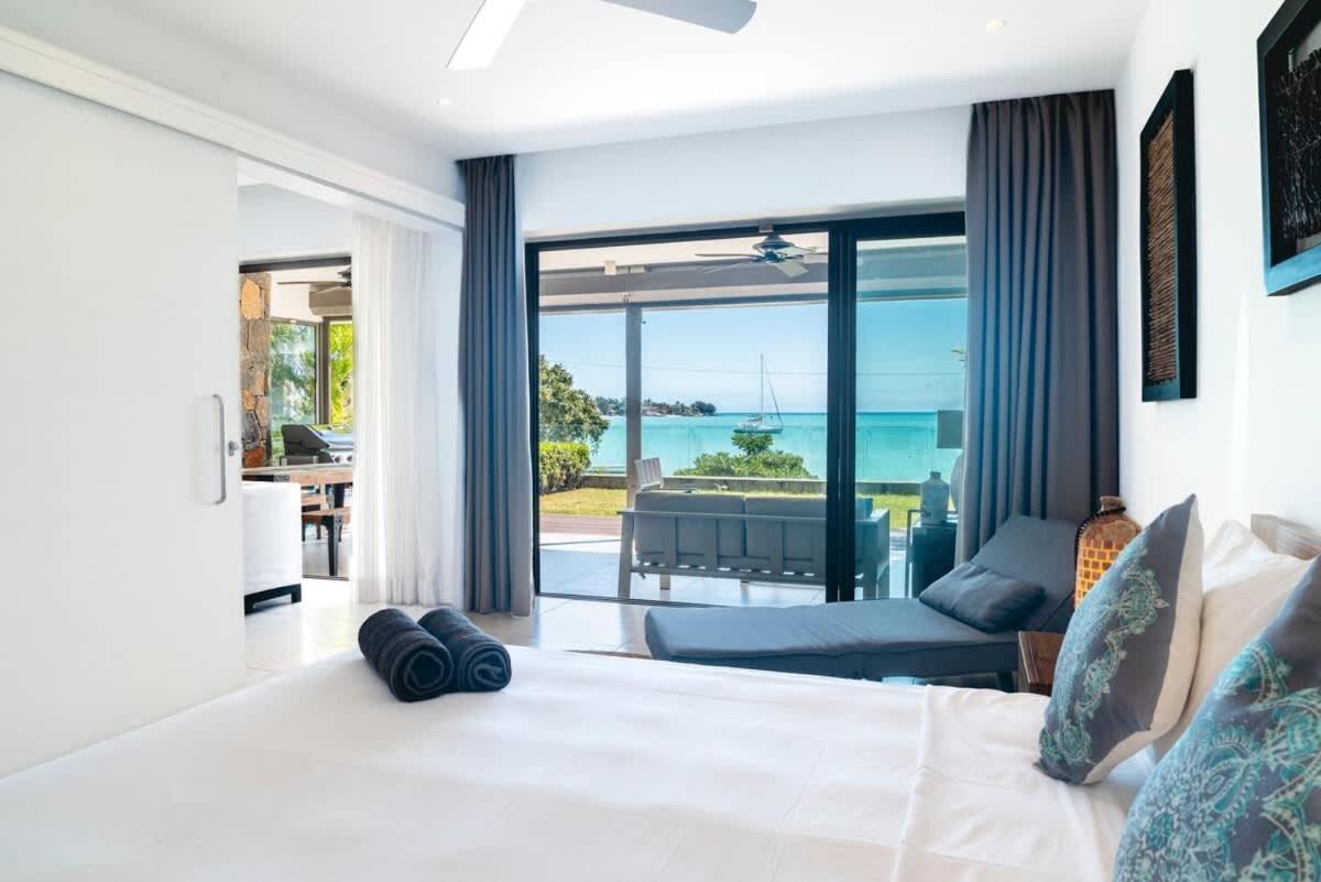 Aroma - Luxury Beachfront Apartment Grand Baie