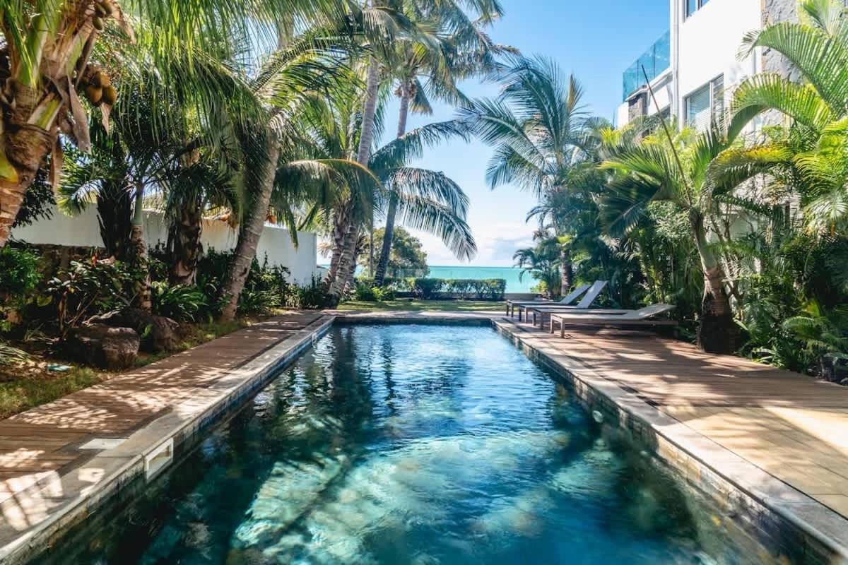 Aroma - Luxury Beachfront Apartment *